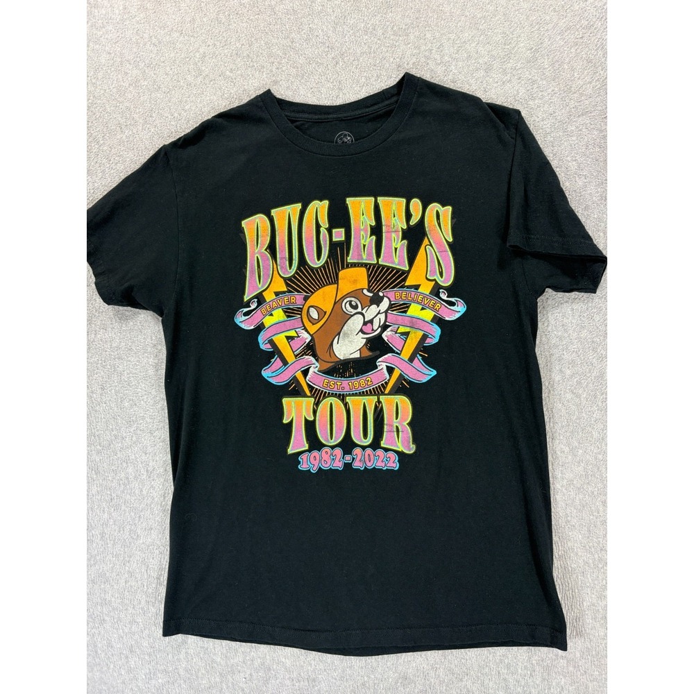 Buc-ees Screened Logo Short Sleeve Crew Tee Shirt (Men's Medium) Black